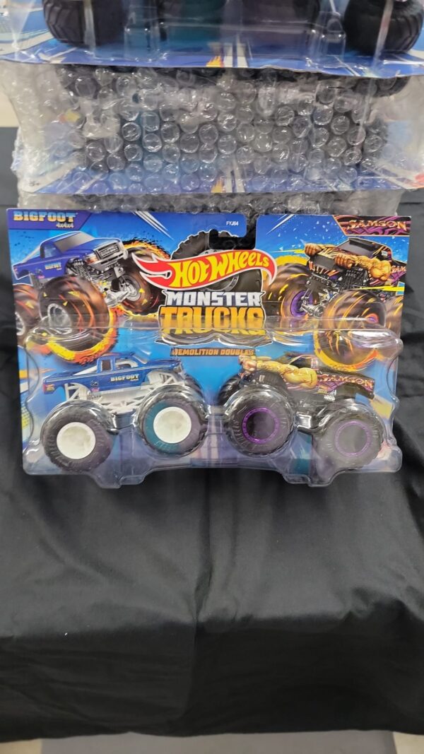 Hot Wheels Demolition Doubles Monster Truck Die Cast Toy Pack - Bigfoot and Samson